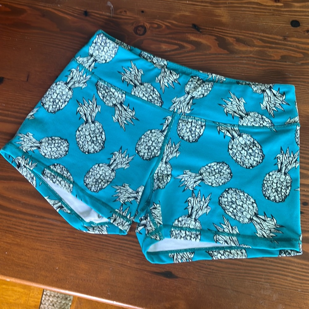 Born Primitive Pineapple Double Take Booty Shorts Size M